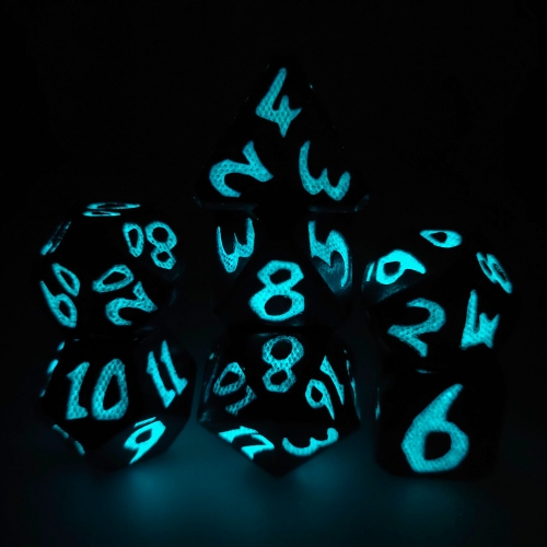 Dragon Scale Font Dice(glow in the dark)
