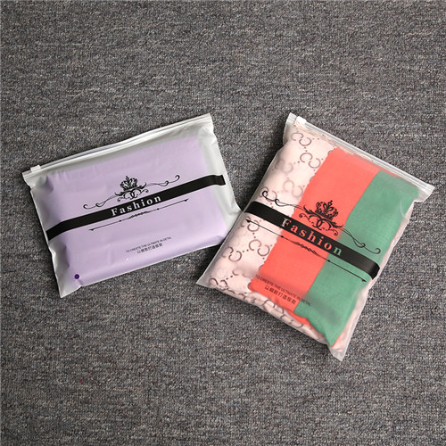 Hot style spot clothing packaging bag, PE clothing zipper bag, transparent self-sealing bag