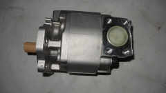 小松 D155A-6 齿轮泵 705-22-42100
