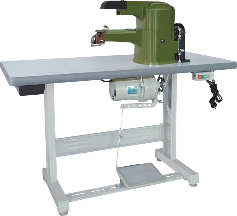 In The Bottom Edging Covering Machine, Model: LF-802D