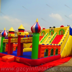 Jeu de parc d’attractions Terrain de jeux gonflable pour enfants