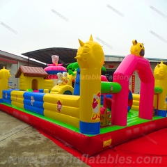 Castillo de salto inflable gigante del parque de atracciones popular al aire libre