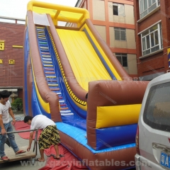 Inflat Giant Slide