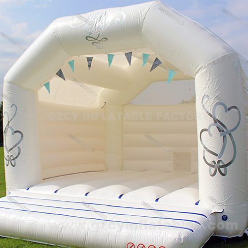 Commercial inflatable white bouncy castle, white bounce house