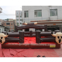 Outdoor interactive amusement equipment inflatable bullfighting arena