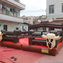 Outdoor interactive amusement equipment inflatable bullfighting arena
