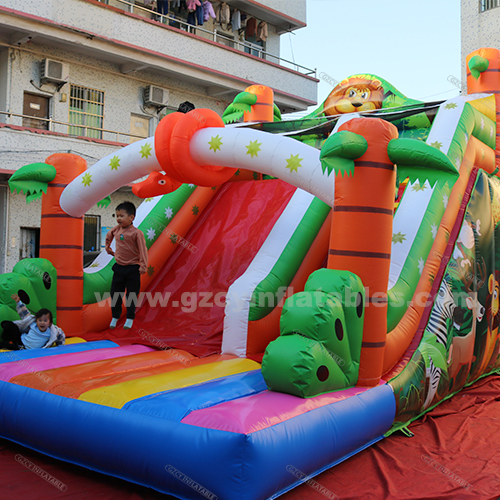 Lion Themed Palm Tree Inflatable Jumping Castle Dry Slide