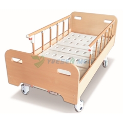 Medical Manual Double Cranks Nursing Bed With Aluminum alloy anti-collision head YSGH1053