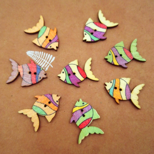 2 Holes Colorful Cute Fish Shaped Wooden Buttons For Sewing And Crafting