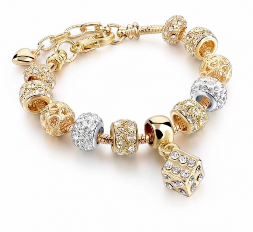 New Fashion Accessories Shiny Diamond Bracelets Gold Bangle Bracelet Exquisite Charm Bracelets Wholesale For Women