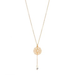 Flower charm with single pearl drop lariat necklace