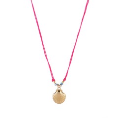 Gold plated Scallop pendnat with beads adjustable cord necklace