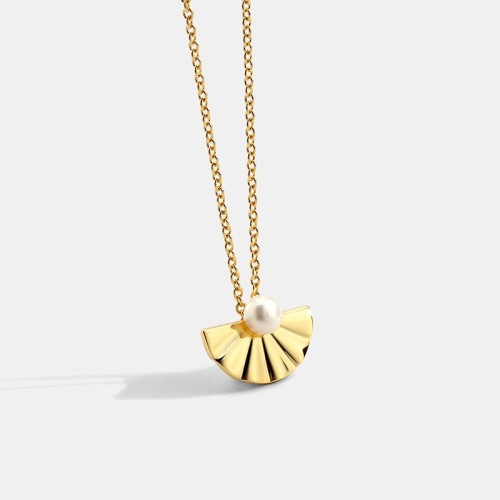 Minimalist zensu fan with pearl necklace in 14k gold plating