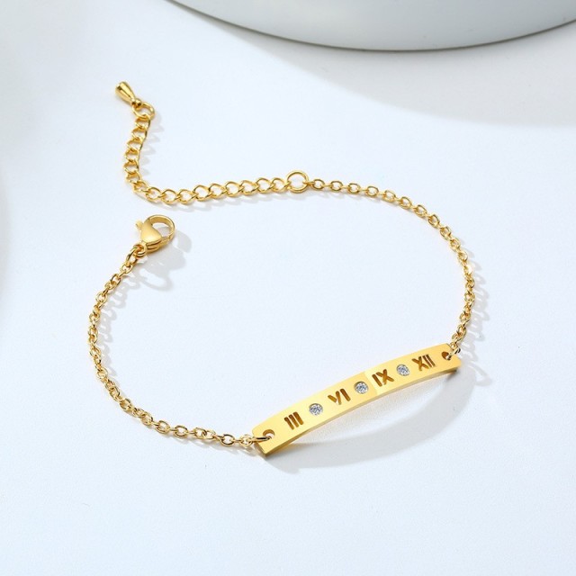 18k gold plated Roman numeral with Diamont bar bracelet in stainless steel B-904