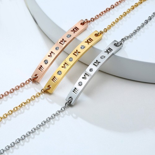 18k gold plated Roman numeral with Diamont bar bracelet in stainless steel B-904