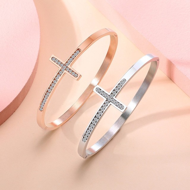 Cubic zirconia cross cuff bracelet in stainless steel B-138