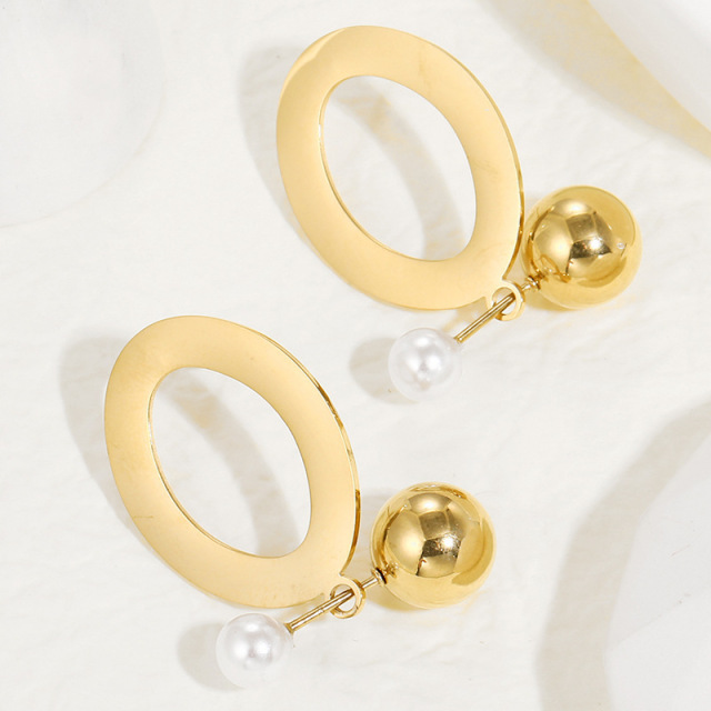 Baroque Pearl Gold Ball Eliptical Ring STAINLESS STEEL STUD EARRINGS / Boucle d'oreilles en acier inoxydable