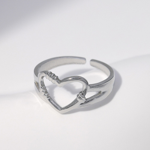 Stainless Steel opening Adjustable Hollow Heart Shaped ring / Bague réglable en acier inoxydable