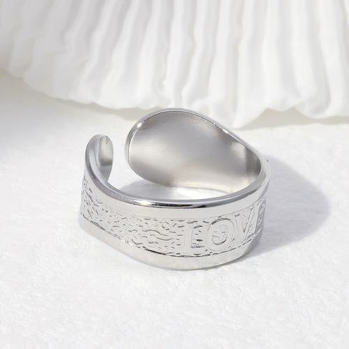 Retro Stainless Steel LOVE Embossed Design Adjustable Ring / Bague réglable en acier inoxydable