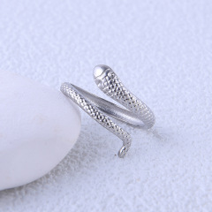 Textured Snake Shape Wrap Stainless Steel Opening Ring / Bague ouverte en acier inoxydable