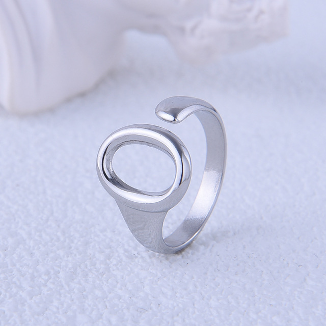 Vintage Hollow Out O Letter Stainless Steel Opening Ring / Bague ouverte en acier inoxydable