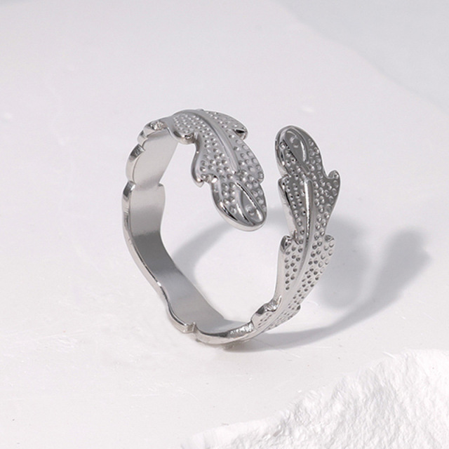 Wholesale PVD Plated Stainless Steel Jewelry China Leaf Bypass Ring