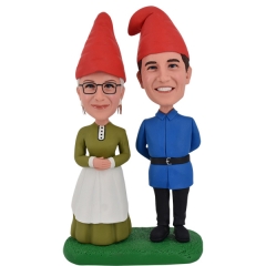 Couple bobbleheads Garden Gnome