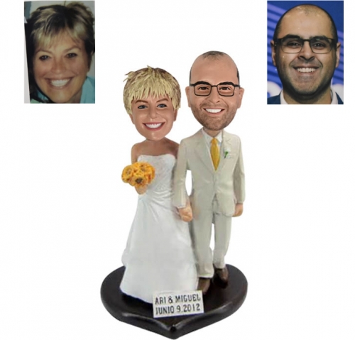 Country wedding bobbleheads cake toppers