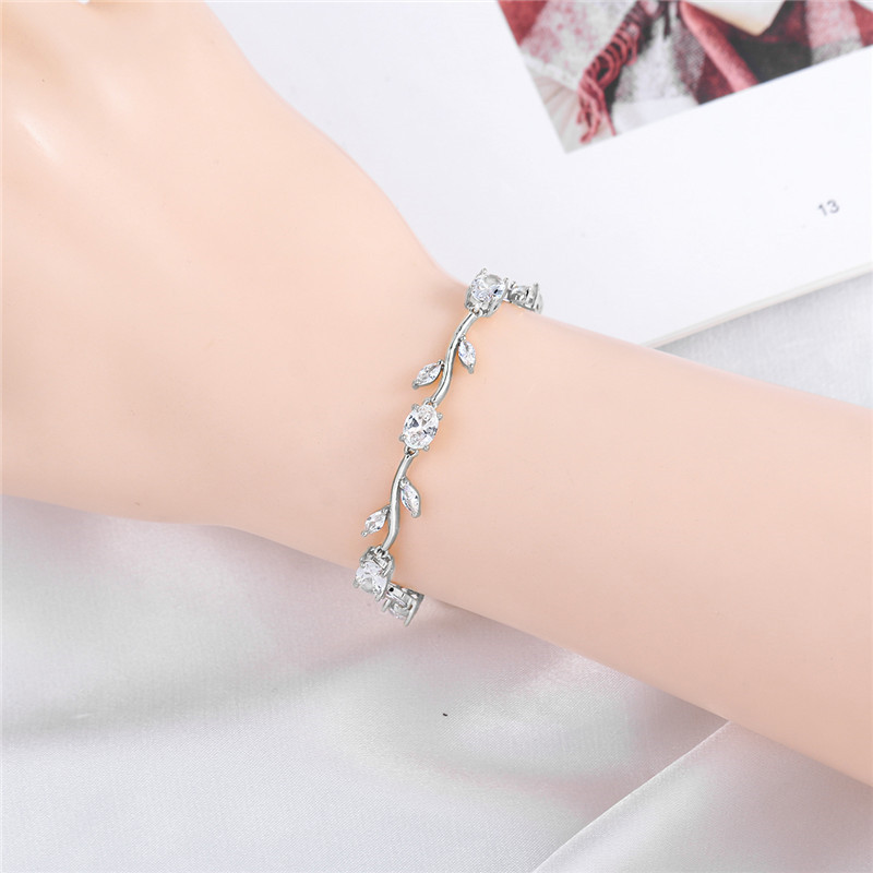 14K Gold Plating Leave Shape Crystal Cubic Zirconia Chain Bracelet Wholesale