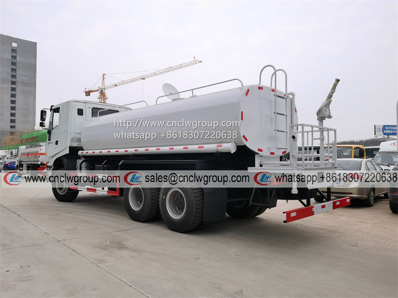 SAIC IVECO Hongyan 6x6 20000 liter tanker water truck tanker delivery truck for sale