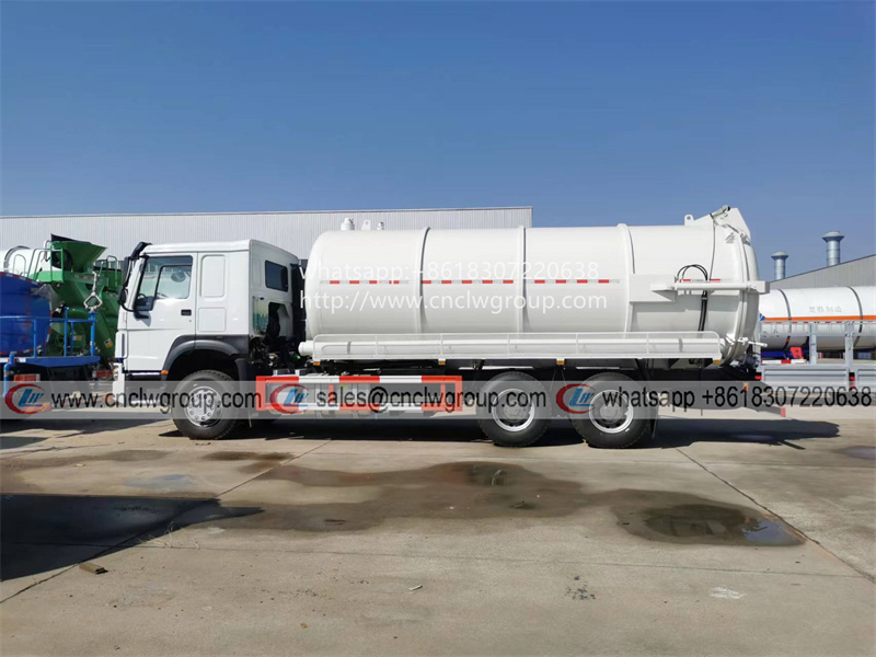 Sinotruk HOWO 6x4 20m3 vacuum sewage suction truck
