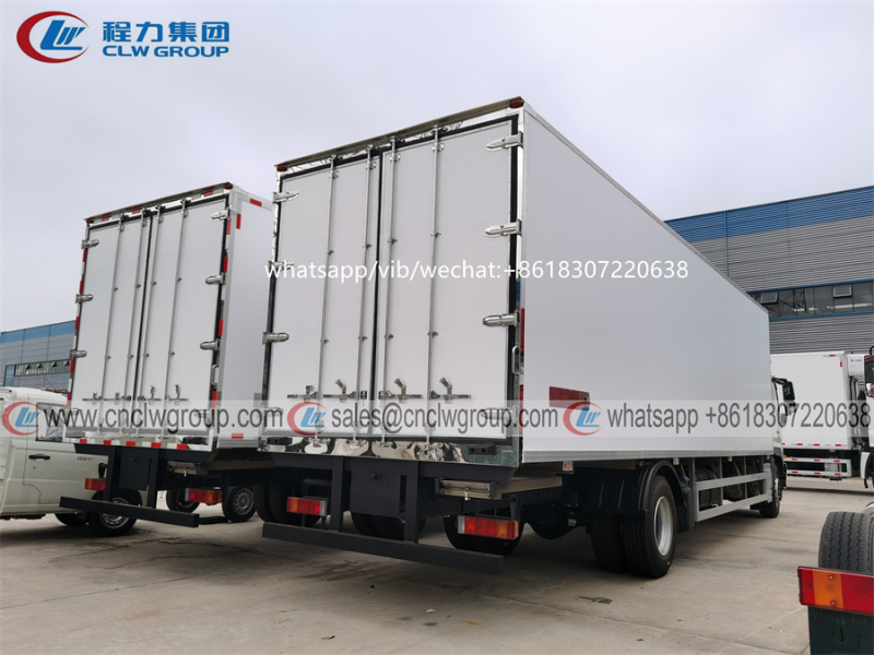 HINO 700 9.5m Refrigerated Truck