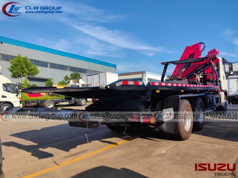 ISUZU GIGA 20 ton wrecker tow truck mounted 6.3 8 10 ton knuckle crane