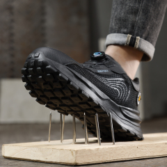 GUYISA Black low - cut summer lightweight sports series ultra - fiber 10KV insulated anti - smash anti - puncture European standard fiberglass toe cap rubber - plastic sole safety shoes
