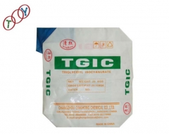 Plastic bag with valve type using for exchange resin