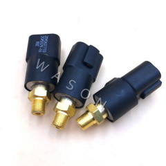 Engine Oil Pressure Sensor Switch 20Y-06-21710 For PC200-6 6D95