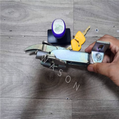 Excavator Spare Part Engine Cover Lock for DH220-5 In High Qaulity