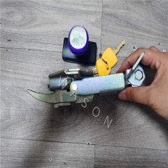 Excavator Spare Part Engine Cover Lock for DH220-5 In High Qaulity