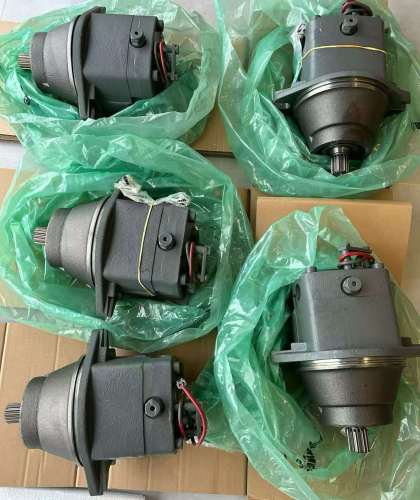 R9100 Swing Motor 10125243
