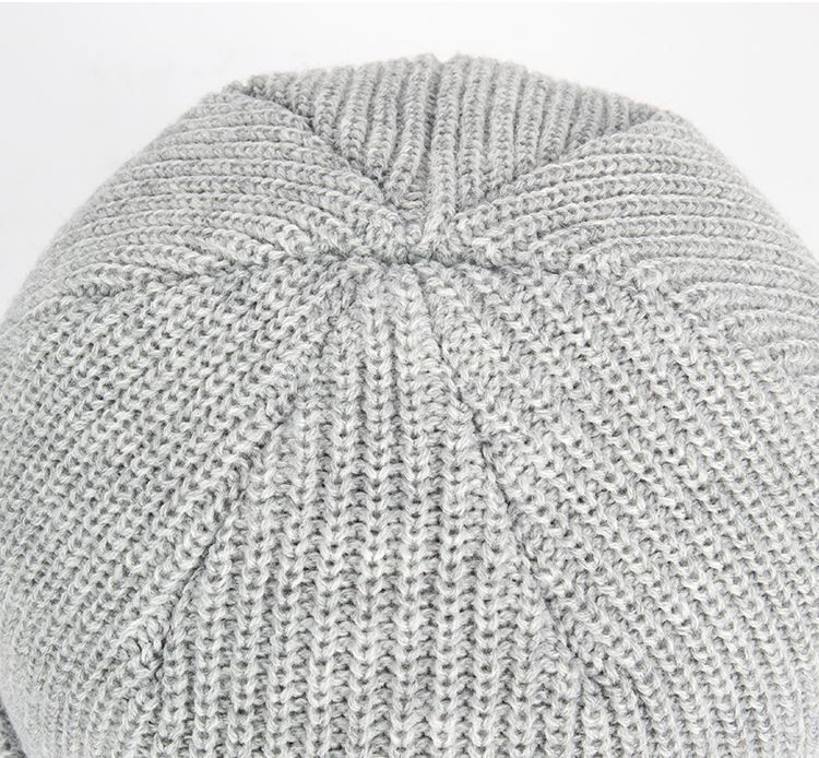 urban-badge-ribbed-beanie