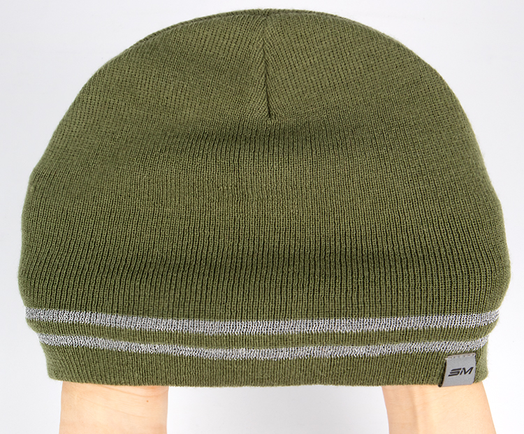 reflective-stripe-hiking-beanie