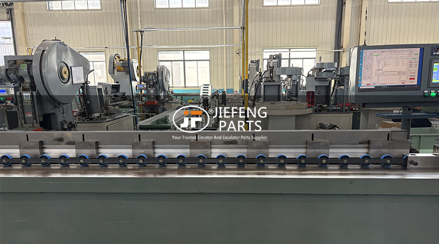 Escalator step chain factory