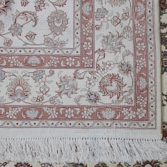 Tapis en soie fait à la main