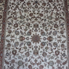 Tapis en soie fait à la main