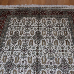 Tapis en soie fait à la main