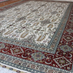 Tapis en soie fait à la main