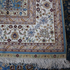 Tapis en soie fait à la main
