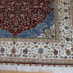 Tapis en soie fait à la main