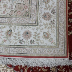 Tapis en soie fait à la main