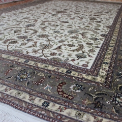 Tapis en soie fait à la main